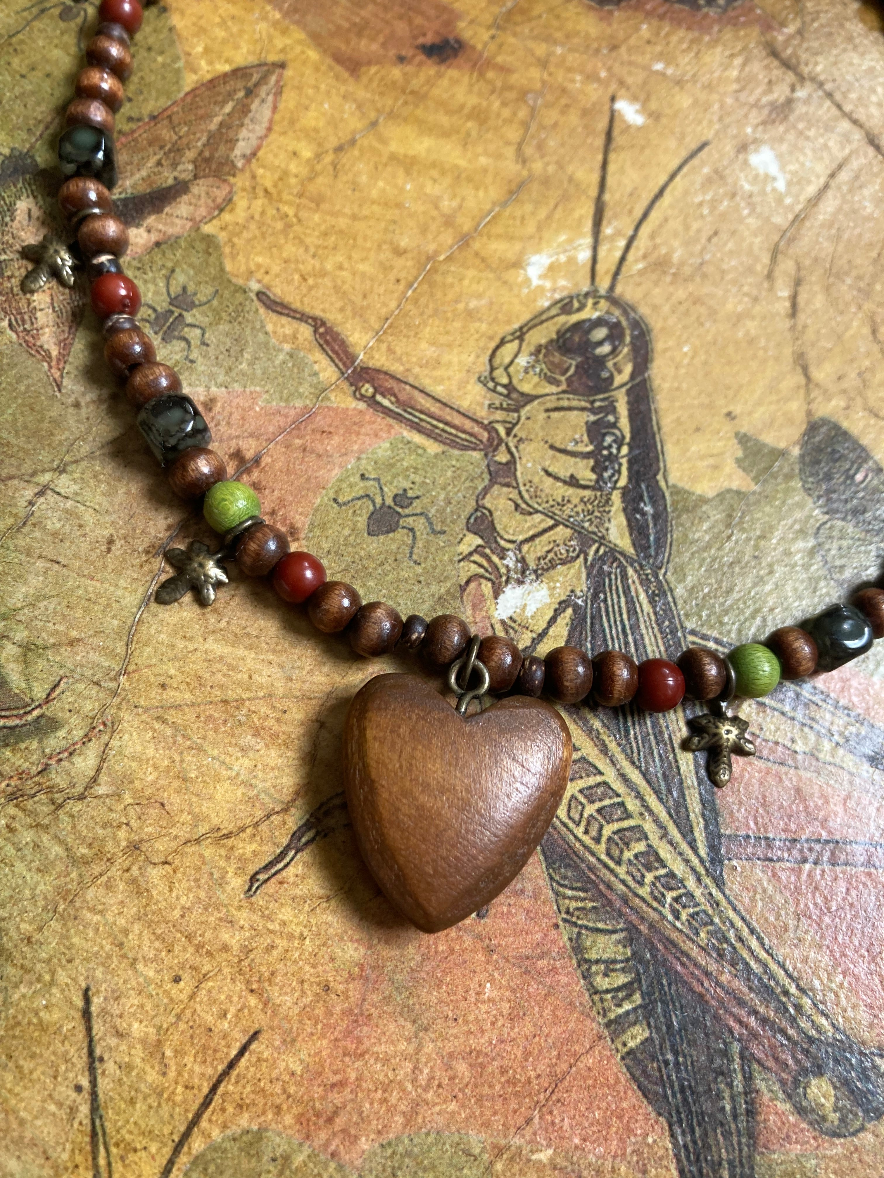 wooden heart chocker